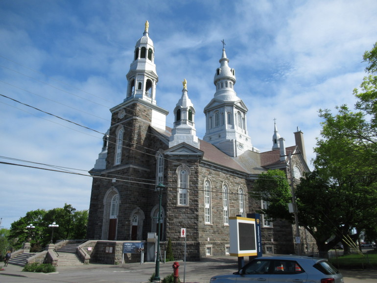 Fraaie kerk in Trois Pistoles Quebec